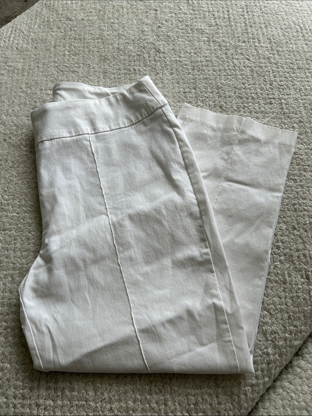 Tribal White Women's capris
